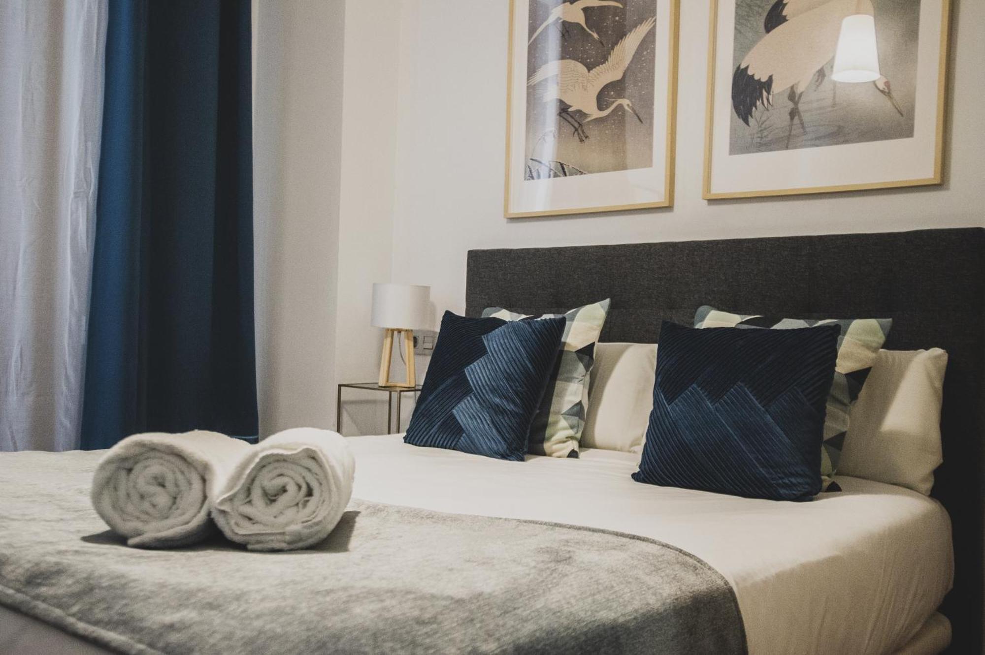 อปาร์ตาเมนโตส ตูริสติโกส ตอเร เดล ปลาตา Apartment เซบีญา ภายนอก รูปภาพ